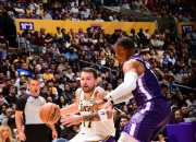 JJB-关于东契奇回归赛场，突破纪录首场状态亮眼，切尔西观众沸腾！的信息